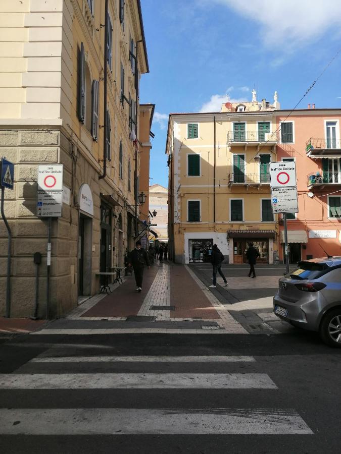 Casa Nives Apartment Imperia Exterior photo