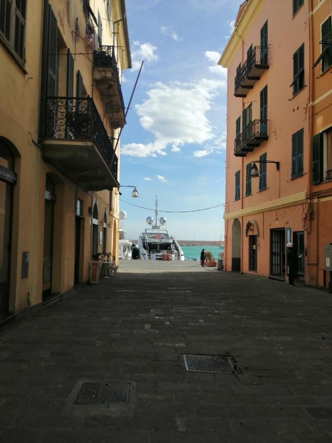 Casa Nives Apartment Imperia Exterior photo